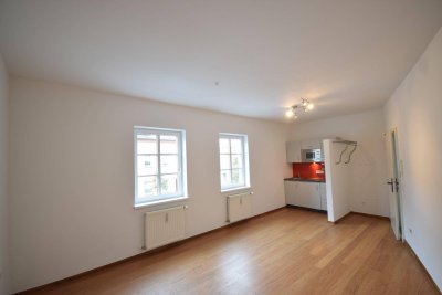 "ANDRÄVIERTEL - Kleine gediegene Garconiere nähe Linzergasse"