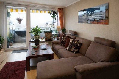 Exklusives 3-Zimmer-Penthouse mit atemberaubendem Fernblick und großzügiger Loggia.