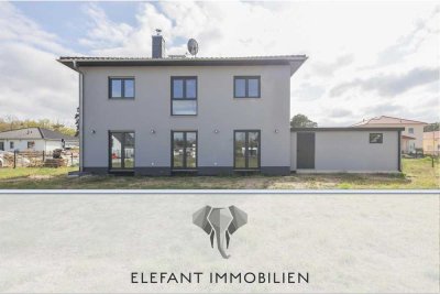 Effizientes EFH in Rehagen | 5 Schlafzimmer | 160qm | großes Grundstück | modern | Doppelgarage