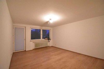 Unmittelbare Rheinnähe! Gepflegtes Apartment mit EBK & Balkon