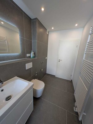 Erstbezug nach Sanierung: 3-Zi.-Wohnung mit Balkon in Hannover-Anderten