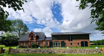 Traumhafter Resthof in Alleinlage mit Einliegerwohnung PV Anlage komplett saniert