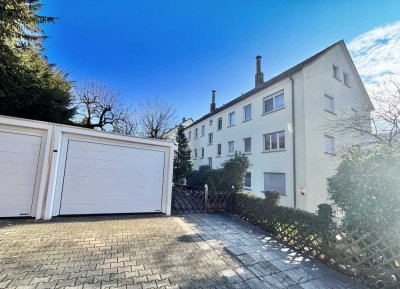 Helle Dachgeschosswohnung in zentraler Lage