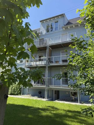 Vollmöblierte 3ZKB - Wohnung im EG mit Balkon *ab 1.06.26 frei*