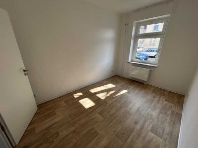 Neu sanierte 2-Zimmer-Wohnung im Erdgeschoss!