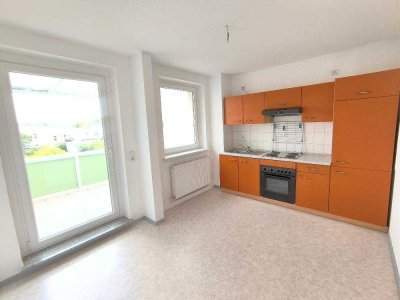 voll renovierte Altbauwohnung mit Einbauküche