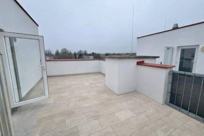 MODERNE 4-ZIMMER-DACHTERRASSENWOHNUNG NAHE SÜDSTADT