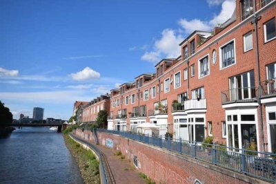 Maritimes Wohnen mit TG-Stellplatz im Herzen der Stadt