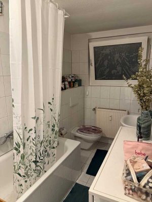 gemütliche 2-Raum-Dachgeschosswohnung in Essen-Holsterhausen
