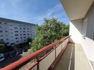 "Ihr neues Zuhause: 3 Zimmer mit Balkon & Badewanne – sofort bezugsfertig"