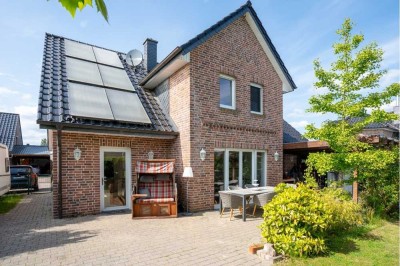 Geschmackvolles Kapitänsgiebelhaus mit viel Platz auf tollem Grundstück und Energieklasse B!