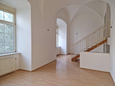 Maisonettenmietwohnung mit historischem Ambiente!