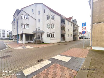 Schöne 3-Raumwohnung im Erdgeschoss mit Einbauküche