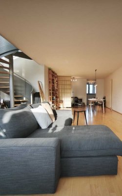 *****Selten! Exklusives Maisonette-Penthouse mit Galerie in begehrter Lage von Golzheim*****