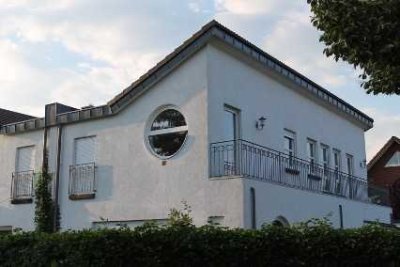 Stilvoll Wohnen im Architektenhaus in Delmenhorst Stickgras/Annenriede