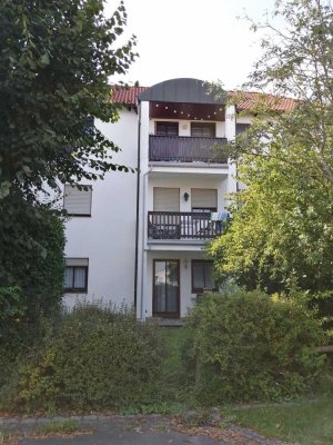 ***schöne 2-Zimmer EG-Wohnung mit kleinem Garten***