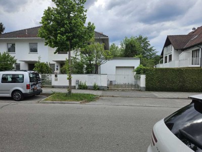 Viel Platz für Ihre Ideen: Geräumiges Doppelhaus in München Obermenzing