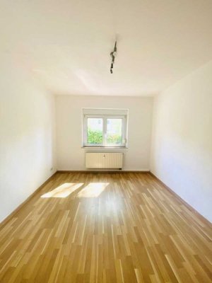 IHR NEUES ZUHAUSE attraktive 2-Raum Wohnung +++ TOP +++ in Böhlen mit EBK