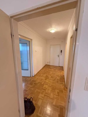 2 Zimmer Wohnung mit einzigartigem Blick über Frankfurt
