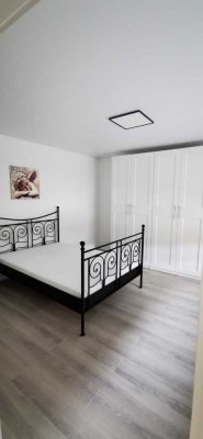 1000 € - 60 m²