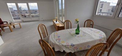 Stilvolle 3-Zimmer-Wohnung mit Dachterrasse in Linz!