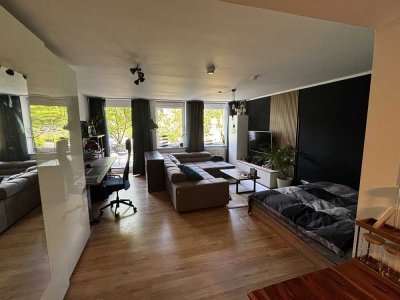 1-Zimmer Wohnung mit Terrasse in Nähe Volksgarten