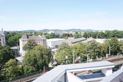 Herbstsonne auf der eigenen Terrasse geniesen - absolute HOFRUHELAGE !