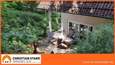 Freistehendes Einfamilienhaus in grüner Hanglage – naturnah, ruhig und lichtdurchflutet