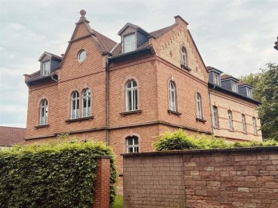 EDINGEN-Neckarhausen:
Charmante Eigentumswohnung für Kapitalanleger oder Eigennutzer