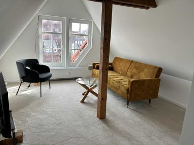 Kleefeld-Philosophenviertel: Erstbezug nach Dachbodenausbau - Schönes 1-Zimmer-Apartment (möbliert)