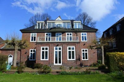 Attraktive 2 Zimmer-Wohnung an der Elbchaussee mit Elbblick