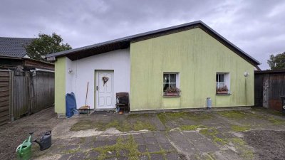 Wohnen im Grünen: Freistehendes Haus mit großem Garten in Berlin-Oberschöneweide