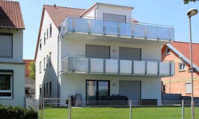4 Zimmer Wohnung EG, 3-Familienhaus Bj 2018, alleinige Gartennutzung, große Terrasse