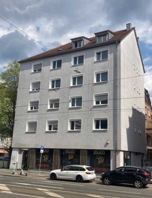 Top Investment in Nürnberg: 12 Wohnungen, Gewerbeeinheit  Ausbaureserve