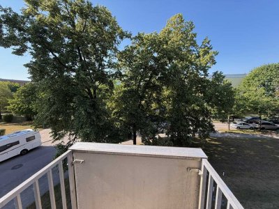 Helle ruhige 3 Zi. ETW mit Balkon, zentral
