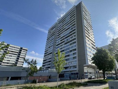Nette 2 ZKB-Wohnung mit Balkon und Weitblick!