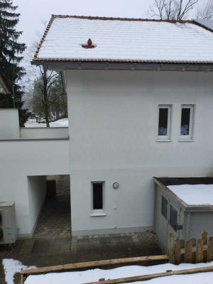 Stadtnah & kurze Wege: Charmante DHH in der Schwarzau in TOP Lage