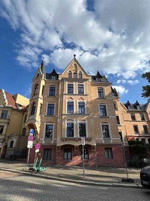*Neu* Luxuriöse 2-RW mit Dachterrasse und EBK zu vermieten!