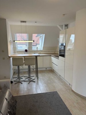 Helle 2,5-Zimmer Dachgeschosswohnung mit Balkon in Magdeburg-Altstadt