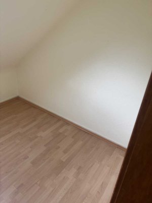 Modernisierte 2,5-Zimmer-Wohnung mit Balkon in Leverkusen
