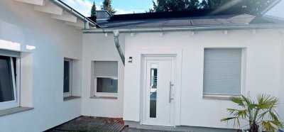 Zentrale, helle 2-Zimmer-Wohnung im Erdgeschoss – sofort einziehen und wohlfühlen!