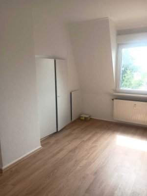 ***Rödelheim/Nähe S-Bahnhof*** gemütliche 1-Zimmerwohnung im gepflegten Altbau