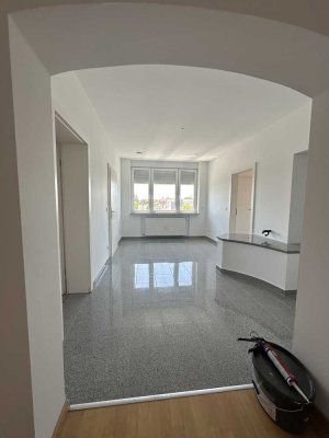 Stilvolle sanierte 5,5-Zimmer-Einheit mit flexibler Nutzung, Kanzlei oder Praxis