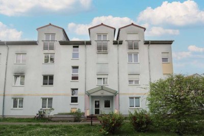 Kapitalanlage: Vermietete 2-Zimmer-Wohnung mit Balkon, Personenaufzug und Stellplatz