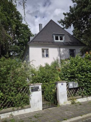 Traumhaftes Zuhause mit 4,5 Zimmern und Balkon in Nürnberg