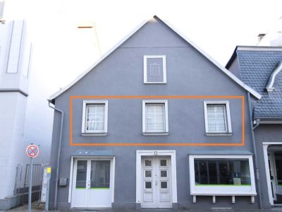 Großzügige Altbauwohnung im Stadtzentrum von Neheim