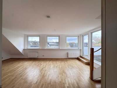 Zuhause über den Dächern Frohnhausens - helle 4,5 Raum Maisonettewohnung zu vermieten