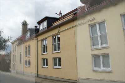 RMH - 4 Zimmern mit Dachterrasse und EBK (ohne Makler)