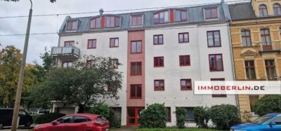 IMMOBERLIN.DE - Wohlfühllage in Wassernähe! Helle Wohnung mit Tiefgaragenstellplatz