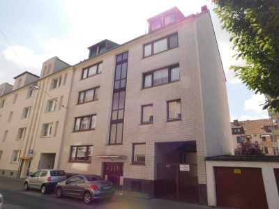 Helle 2 Zimmer Wohnung mit Balkon